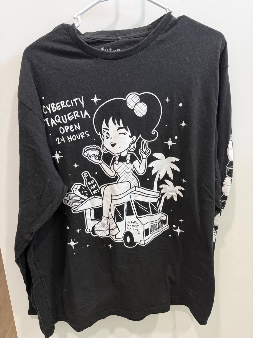 Black Graphic Long Sleeve Tee - Unknown Brand